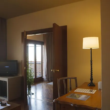De 4* Segovia